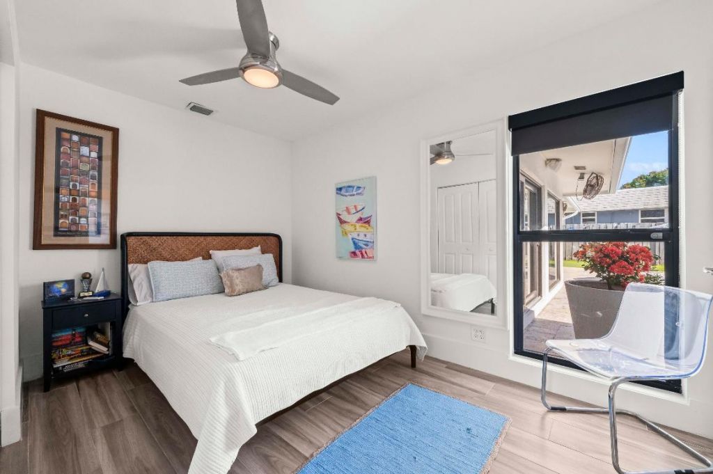 518 SW 28th Avenue, Boynton Beach, FL 33435 Photo