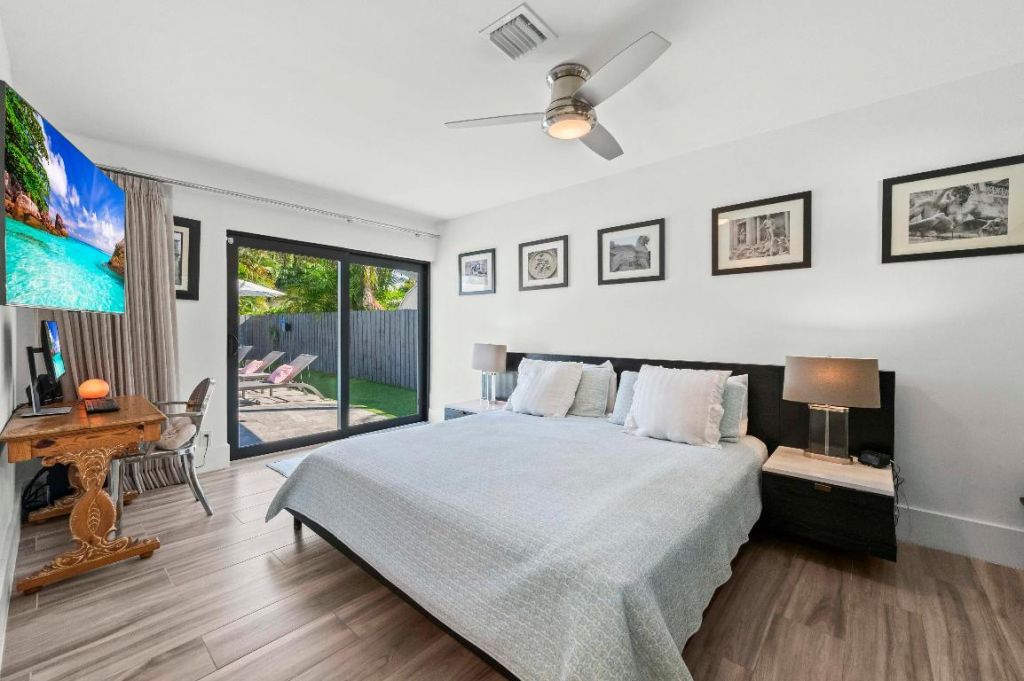 518 SW 28th Avenue, Boynton Beach, FL 33435 Photo