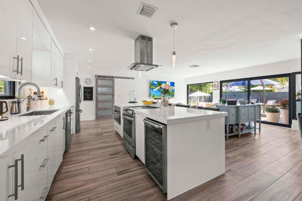 518 SW 28th Avenue, Boynton Beach, FL 33435 Photo