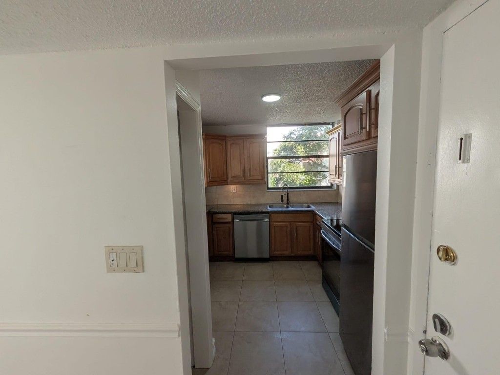 1754 NW 55th Avenue, Unit 204, Lauderhill, FL 33313 Photo