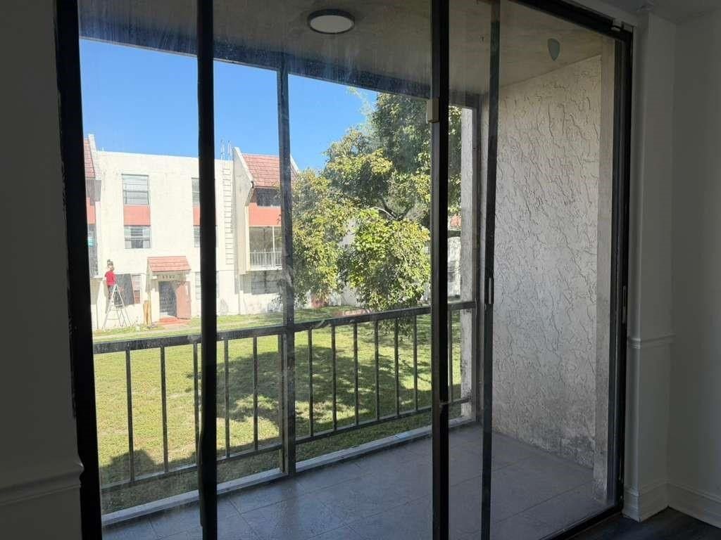 1754 NW 55th Avenue, Unit 204, Lauderhill, FL 33313 Photo