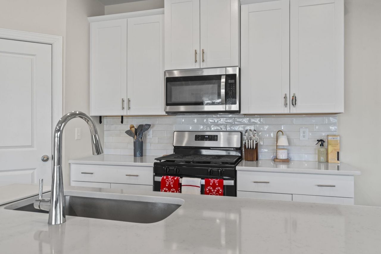 4752 Hopespring St. Photo 10