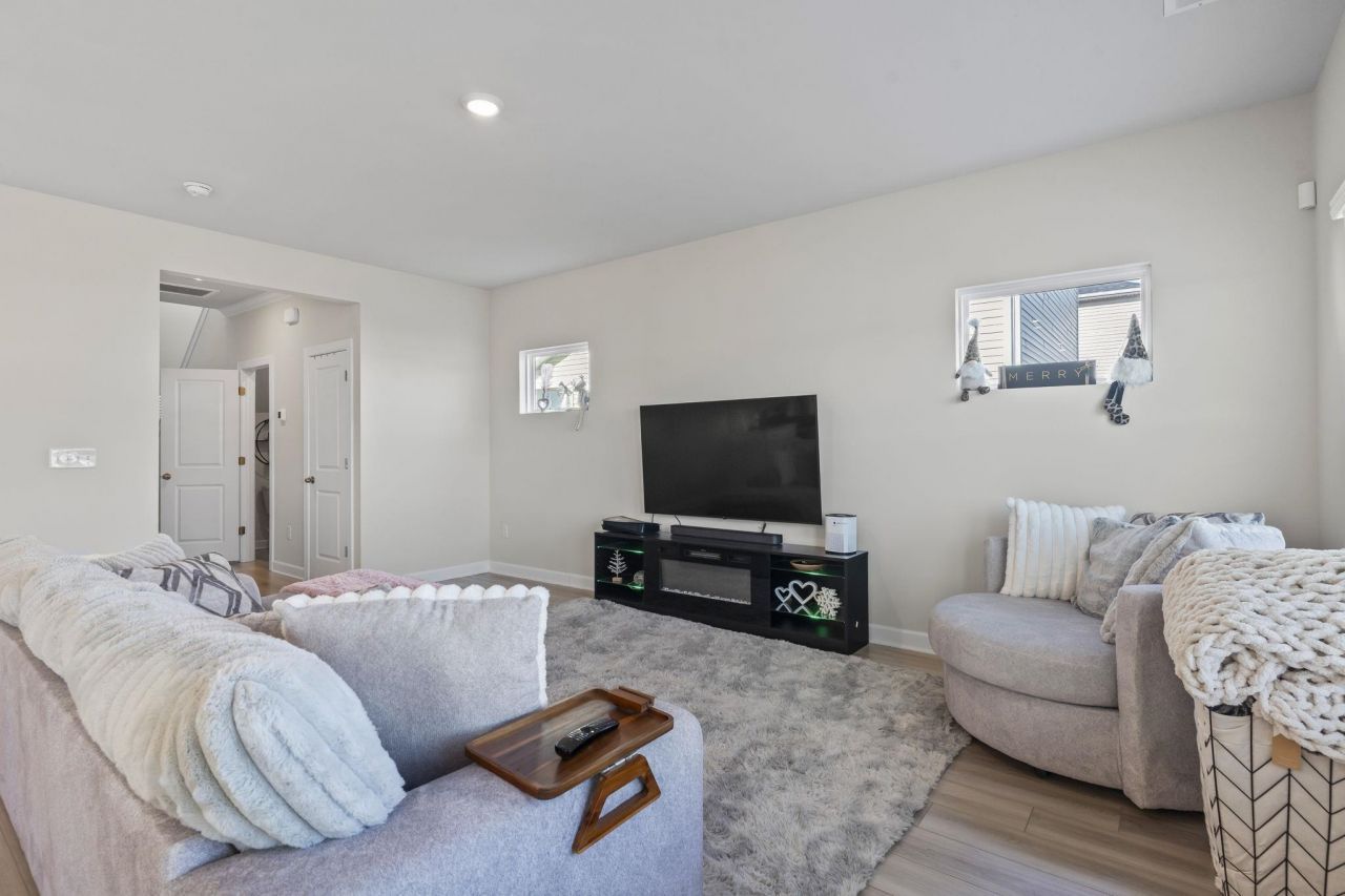 4752 Hopespring St. Photo 16