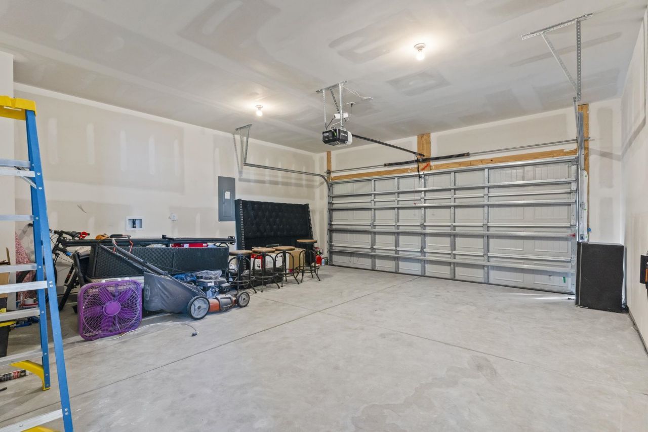 4752 Hopespring St. Photo 31