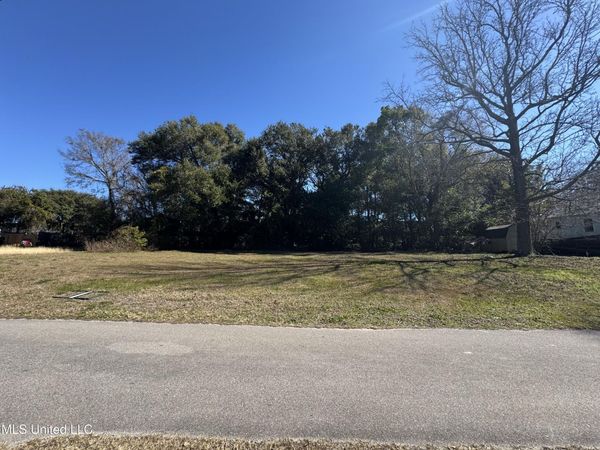 440 Diaz Avenue, Biloxi, MS 39530