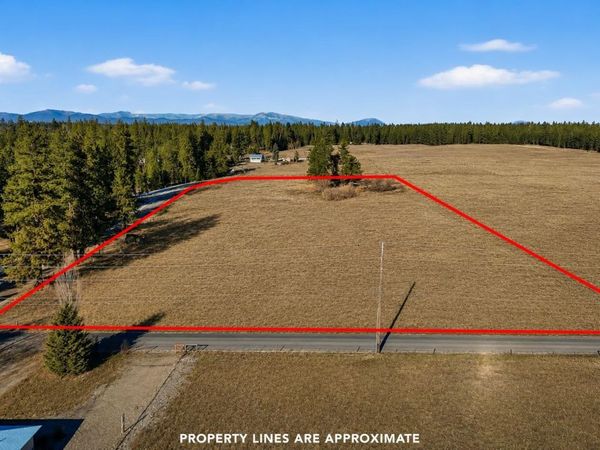 7 E Westmoreland Rd, Deer Park, WA 99006