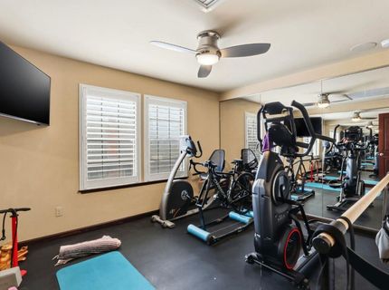 445 Sierra Ln, Sacramento, CA 95864 Photo