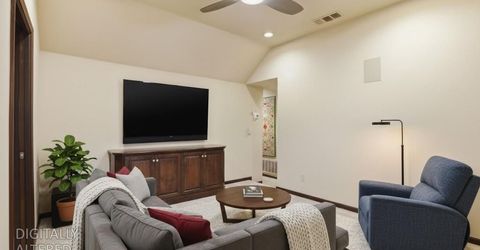 445 Sierra Ln, Sacramento, CA 95864 Photo