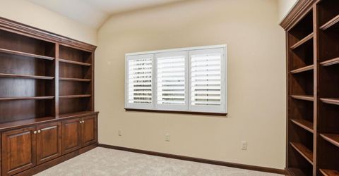 445 Sierra Ln, Sacramento, CA 95864 Photo