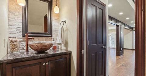 445 Sierra Ln, Sacramento, CA 95864 Photo