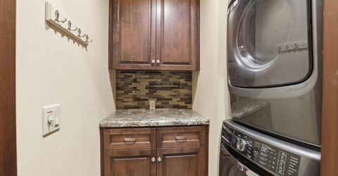 445 Sierra Ln, Sacramento, CA 95864 Photo