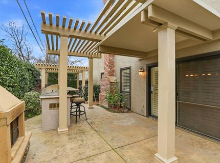 445 Sierra Ln, Sacramento, CA 95864 Photo