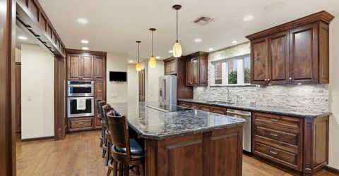 445 Sierra Ln, Sacramento, CA 95864 Photo