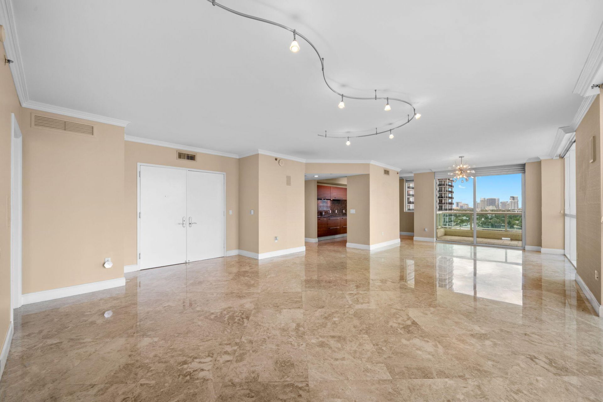 101 S Fort Lauderdale Beach Boulevard, Unit 1206, Fort Lauderdale, FL 33316 Photo