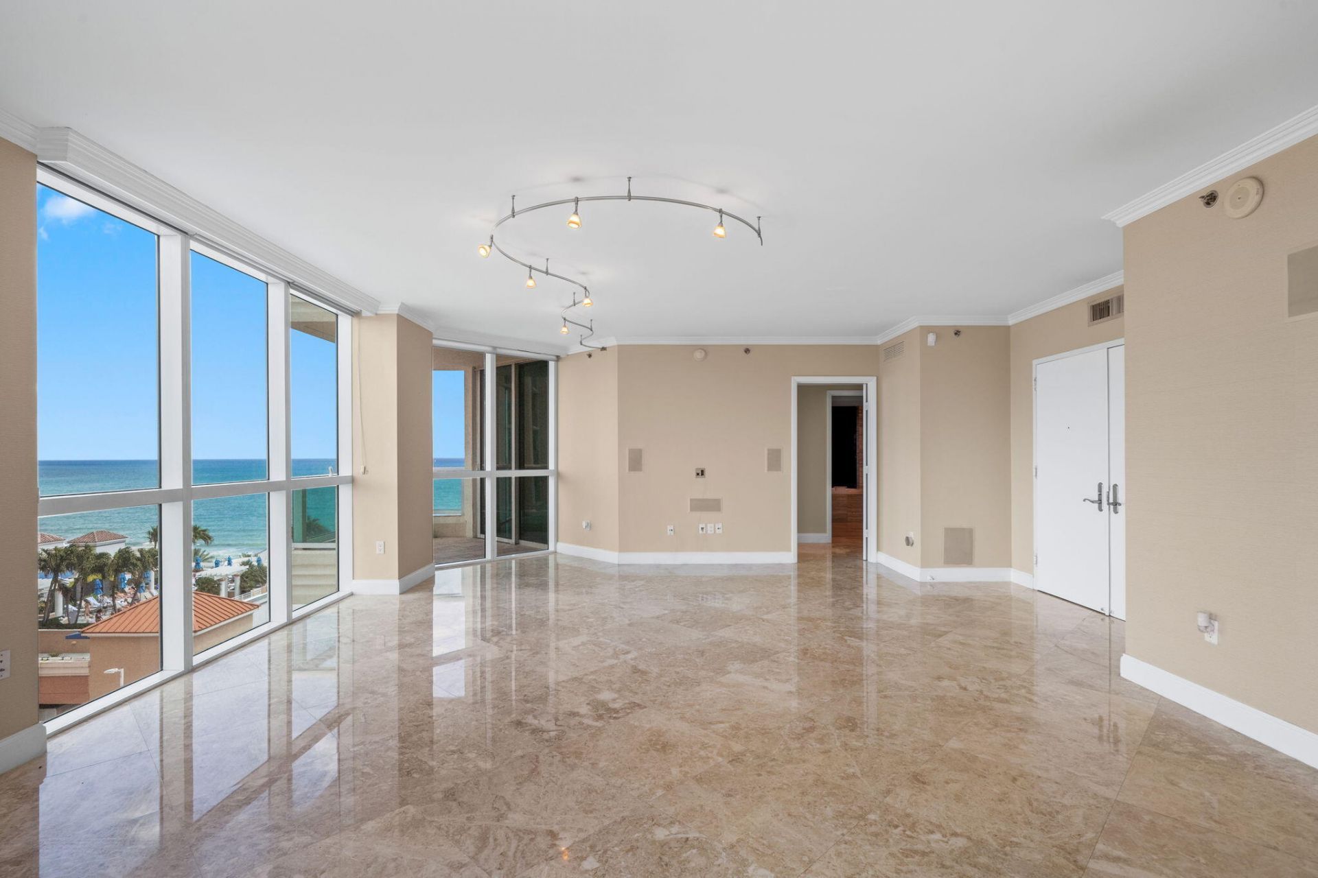 101 S Fort Lauderdale Beach Boulevard, Unit 1206, Fort Lauderdale, FL 33316 Photo