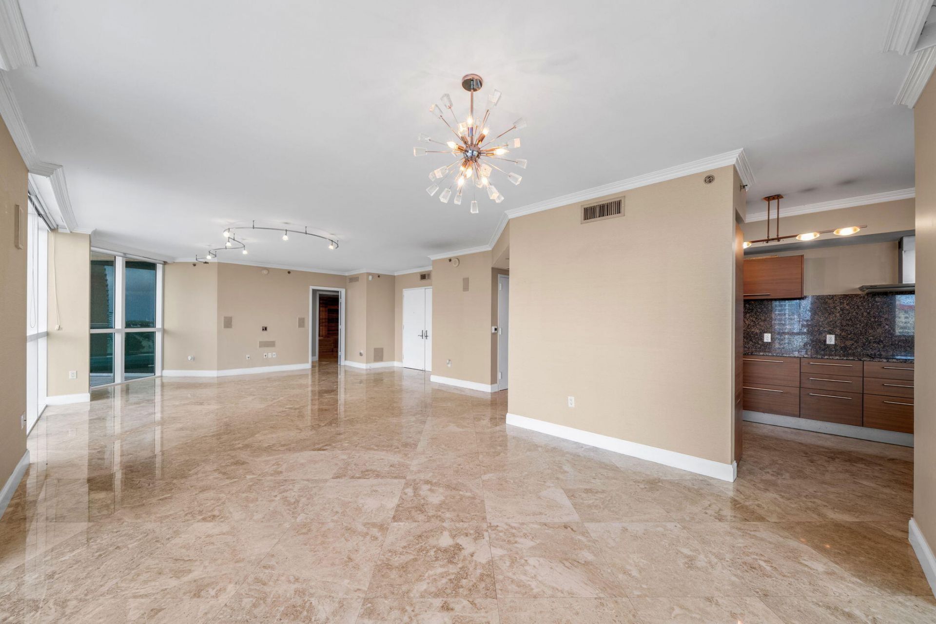 101 S Fort Lauderdale Beach Boulevard, Unit 1206, Fort Lauderdale, FL 33316 Photo