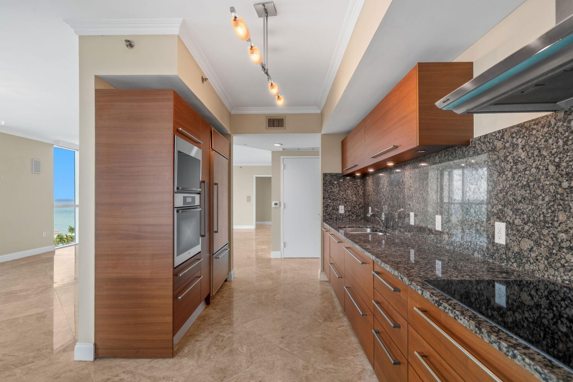 101 S Fort Lauderdale Beach Boulevard, Unit 1206, Fort Lauderdale, FL 33316 Photo