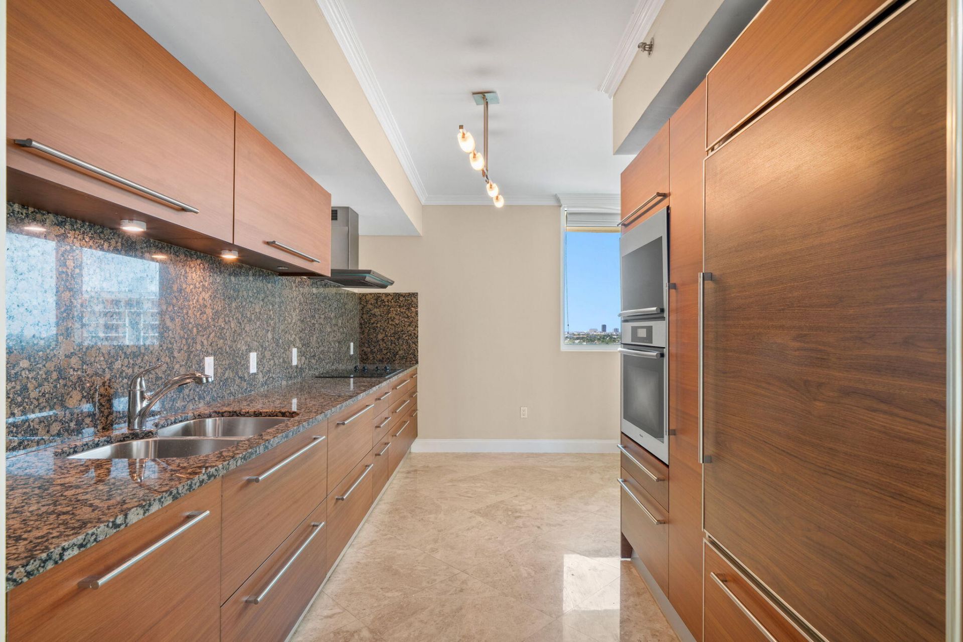 101 S Fort Lauderdale Beach Boulevard, Unit 1206, Fort Lauderdale, FL 33316 Photo