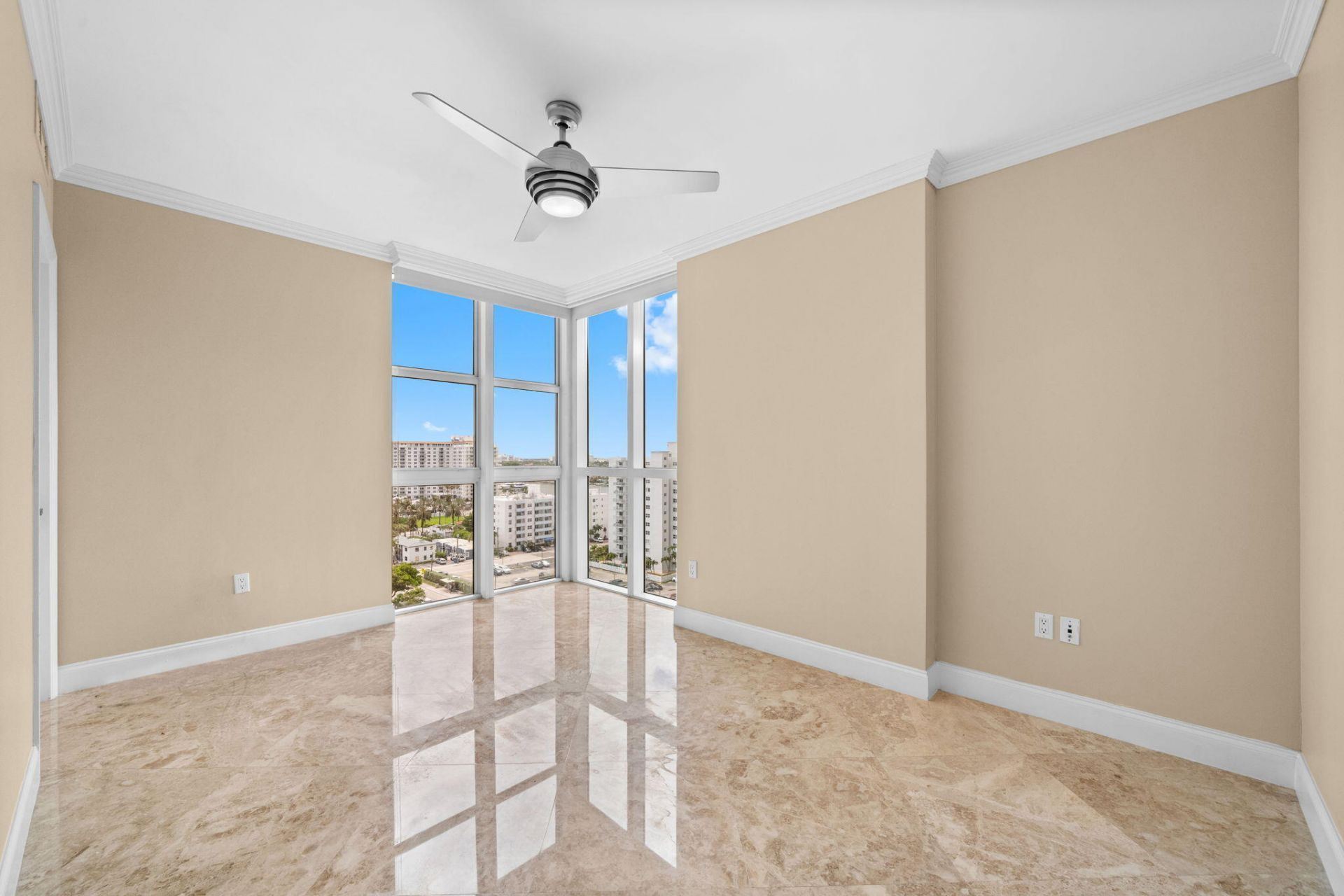 101 S Fort Lauderdale Beach Boulevard, Unit 1206, Fort Lauderdale, FL 33316 Photo