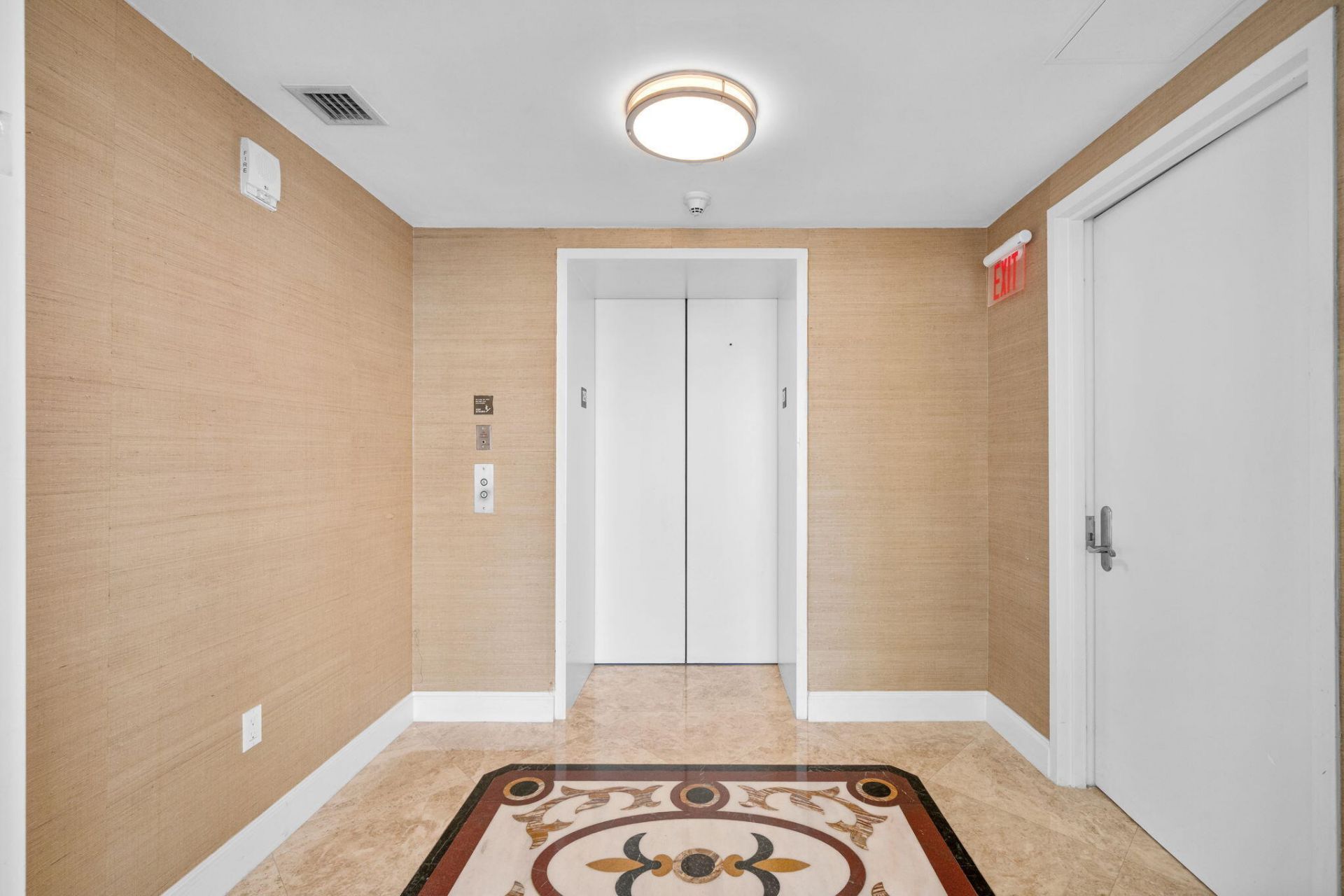 101 S Fort Lauderdale Beach Boulevard, Unit 1206, Fort Lauderdale, FL 33316 Photo