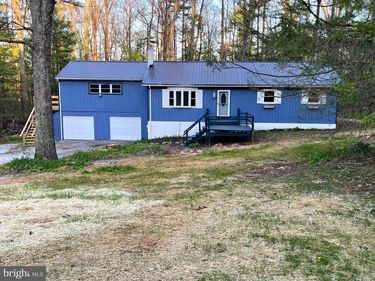 203 PEBBLE LANE, BIGLERVILLE, PA 17307