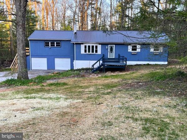 203 PEBBLE LANE, BIGLERVILLE, PA 17307