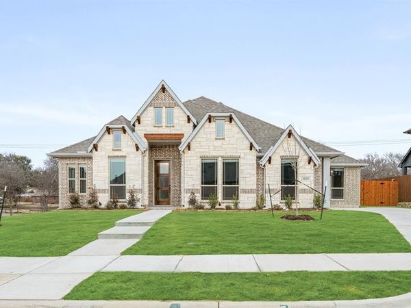 805 Delray Court, Midlothian, TX 76065