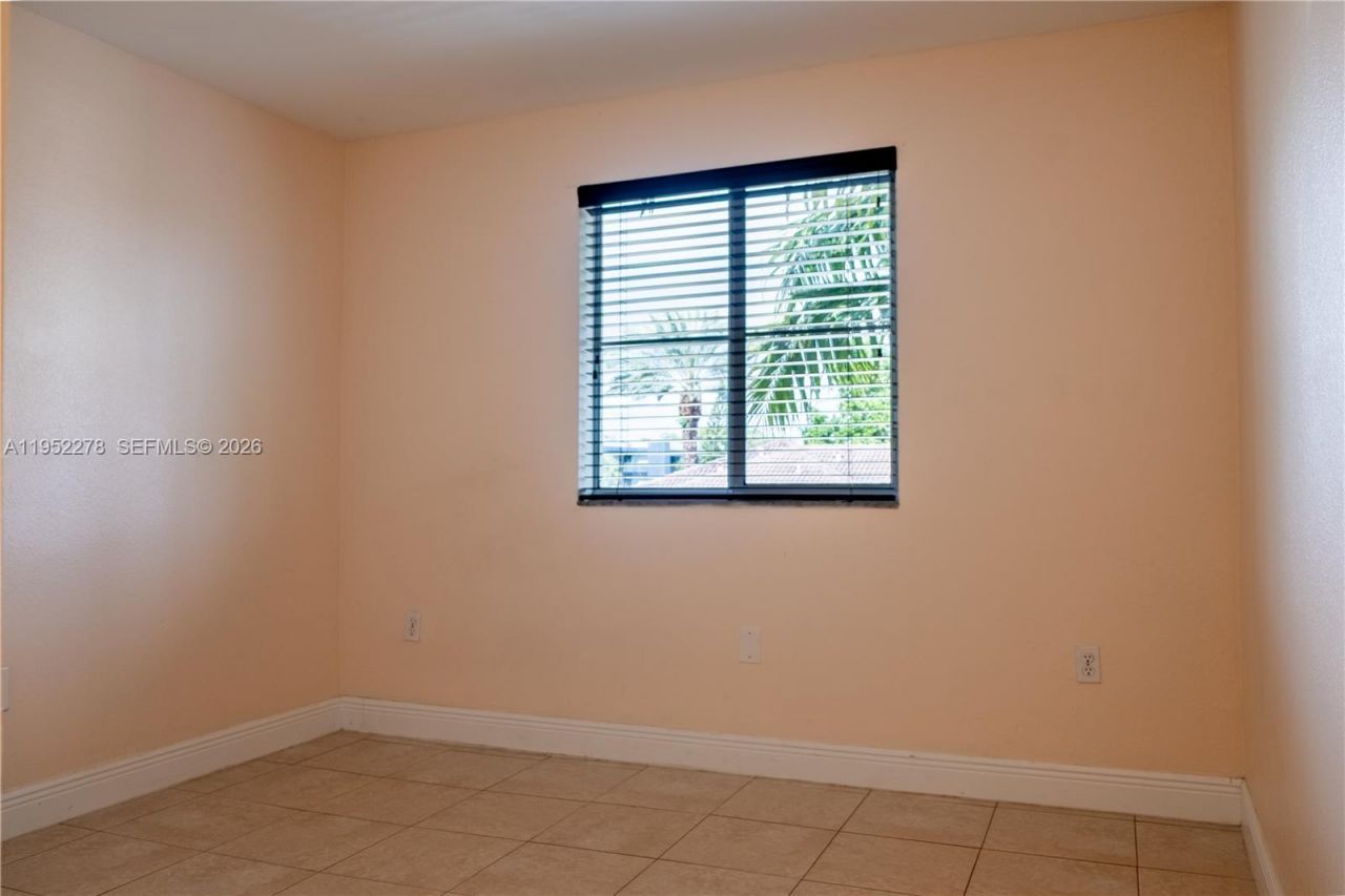 8906 W Flagler St, Unit 222, Miami, FL 33174 Photo