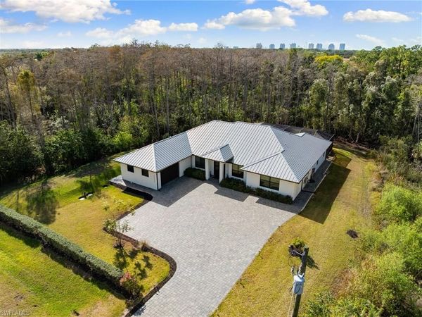 25526 Busy Bee DR, BONITA SPRINGS, FL 34135