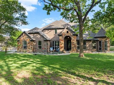 7401 Hilltop Drive, Fort Worth, TX 76108