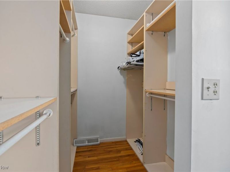 105 Northwood Hollow Court, Amherst, OH 44001 Photo 24