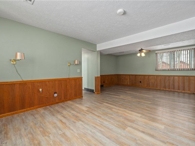 105 Northwood Hollow Court, Amherst, OH 44001 Photo 27