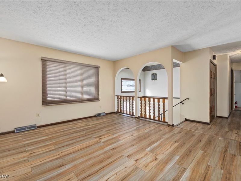 105 Northwood Hollow Court, Amherst, OH 44001 Photo 3