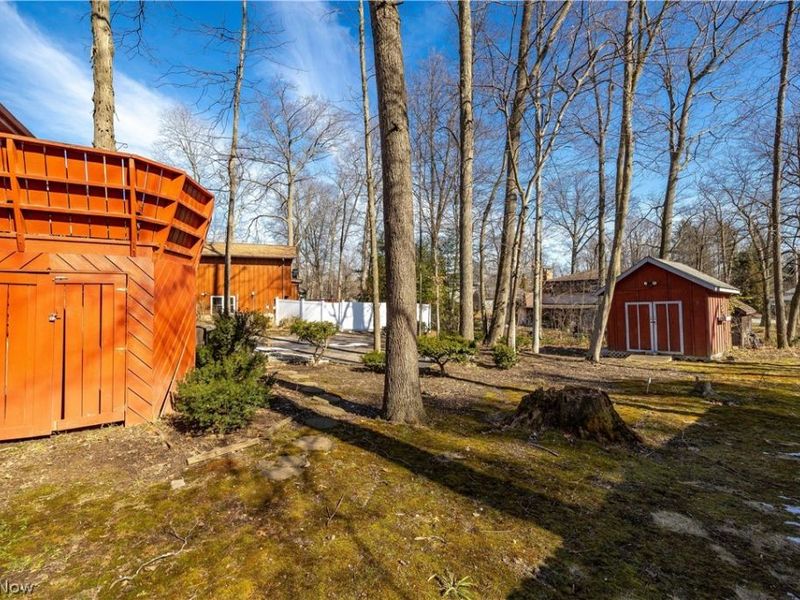 105 Northwood Hollow Court, Amherst, OH 44001 Photo 37