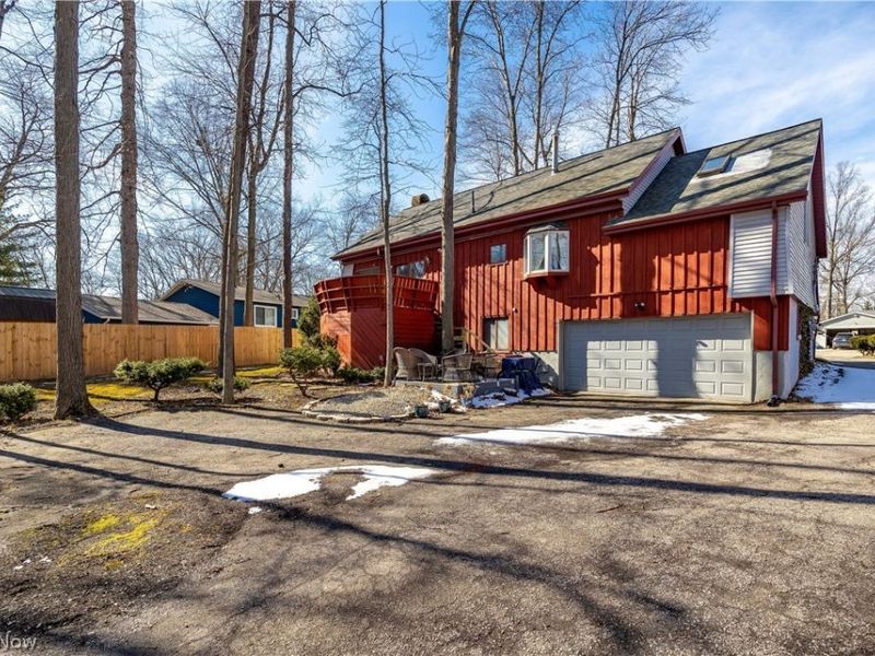 105 Northwood Hollow Court, Amherst, OH 44001 Photo 40