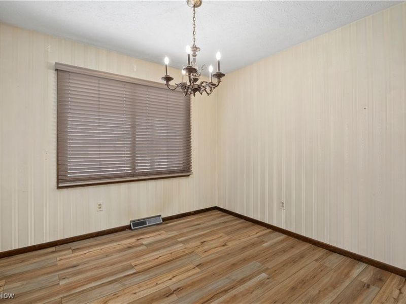 105 Northwood Hollow Court, Amherst, OH 44001 Photo 8