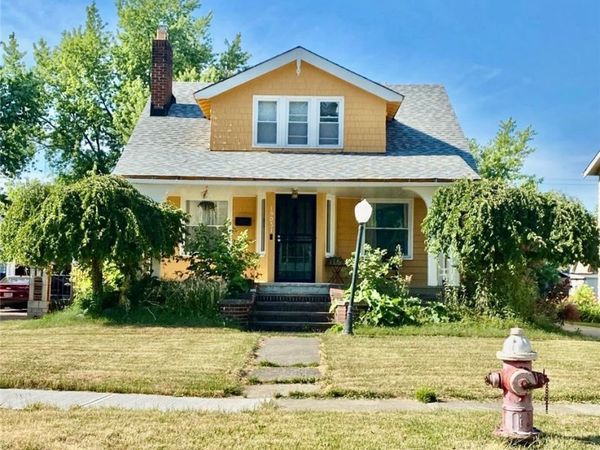 19031 Locherie Avenue, Euclid, OH 44119