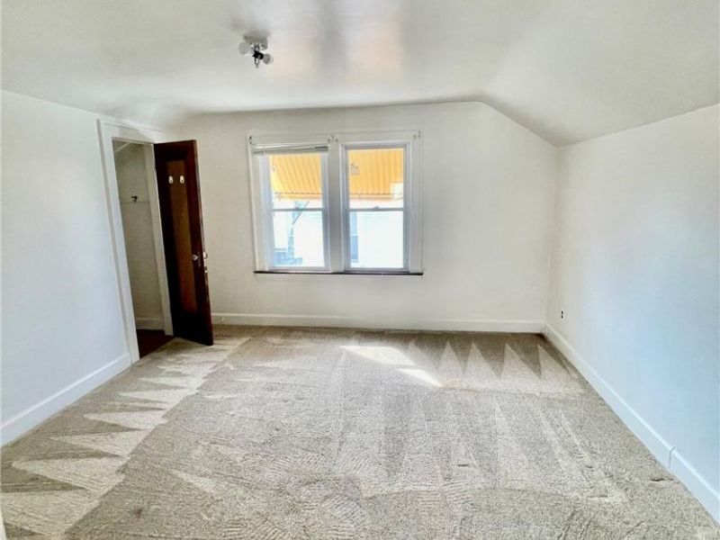 19031 Locherie Avenue, Euclid, OH 44119 Photo 14