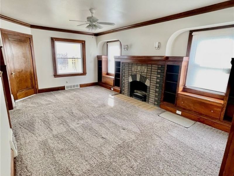 19031 Locherie Avenue, Euclid, OH 44119 Photo 2