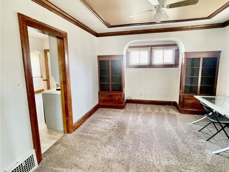 19031 Locherie Avenue, Euclid, OH 44119 Photo 5