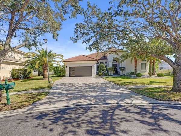 3311 SW 194th Ter, Miramar, FL 33029