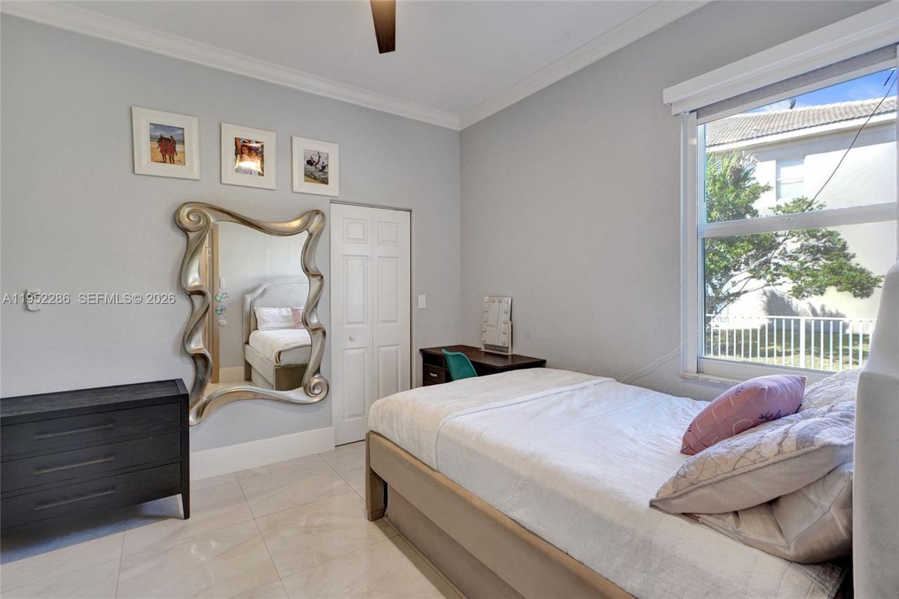 3311 SW 194th Ter, Miramar, FL 33029 Photo