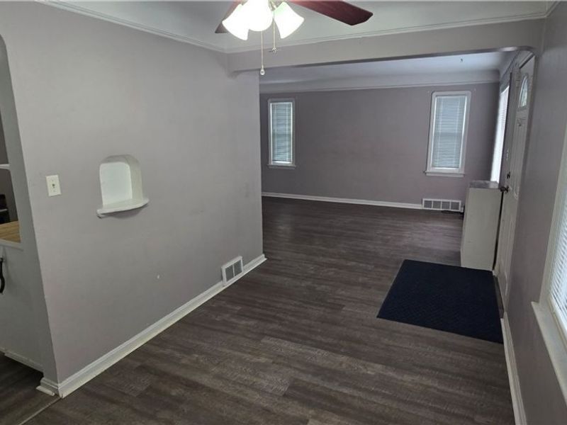 5619 Snow Road, Cleveland, OH 44129 Photo 10