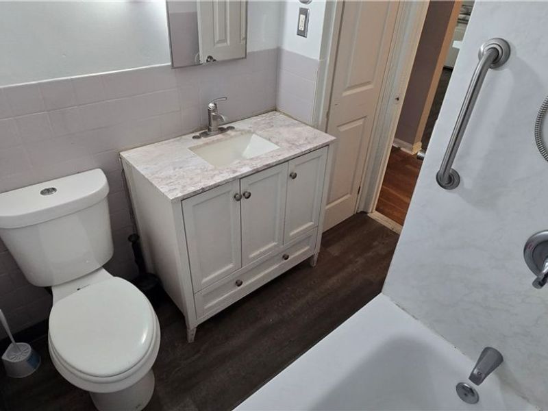 5619 Snow Road, Cleveland, OH 44129 Photo 3