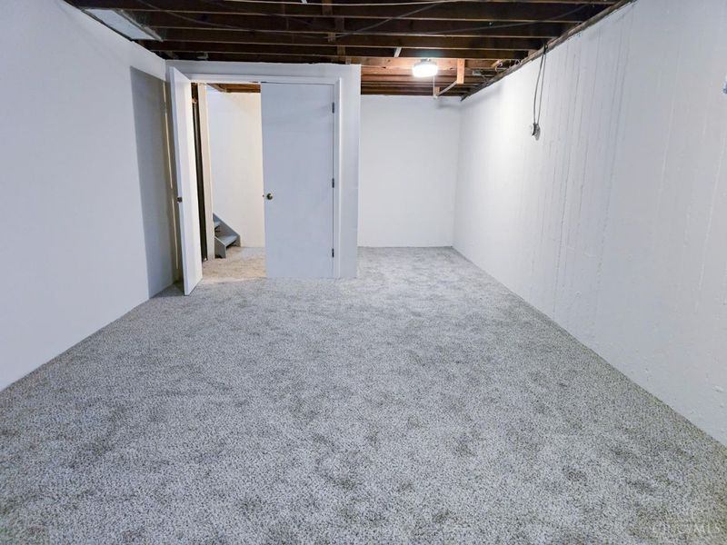 11 Ashby Street, Greenhills, OH 45218 Photo 14