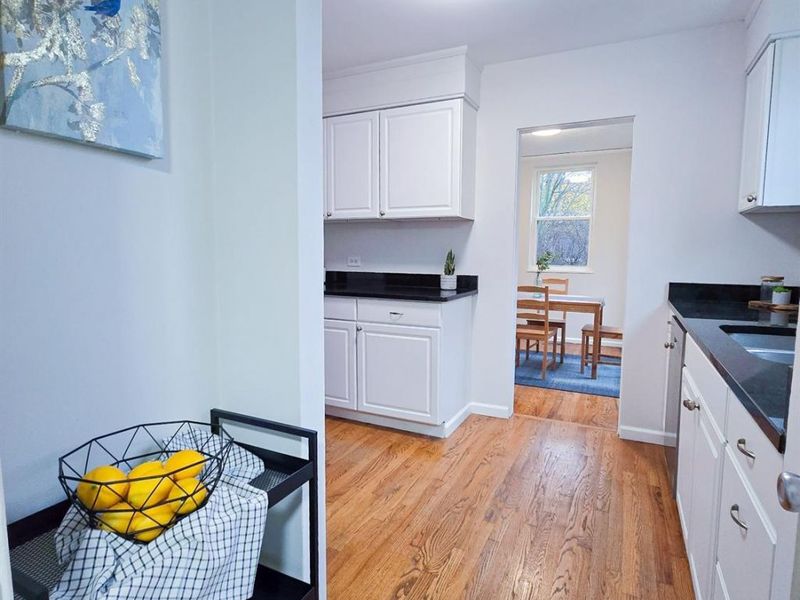 11 Ashby Street, Greenhills, OH 45218 Photo 5