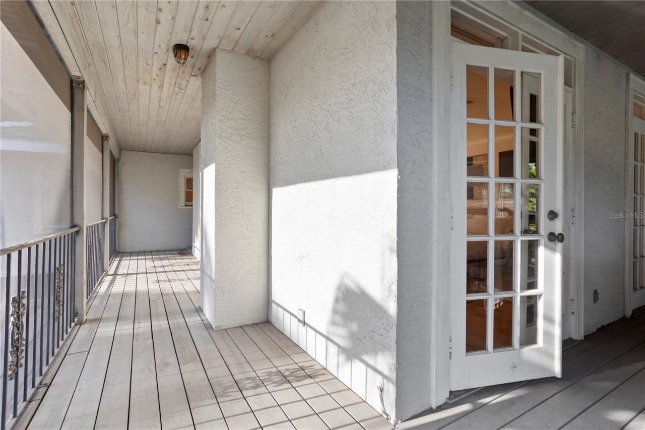 210 Phillips Place, Orlando, FL 32806 Photo