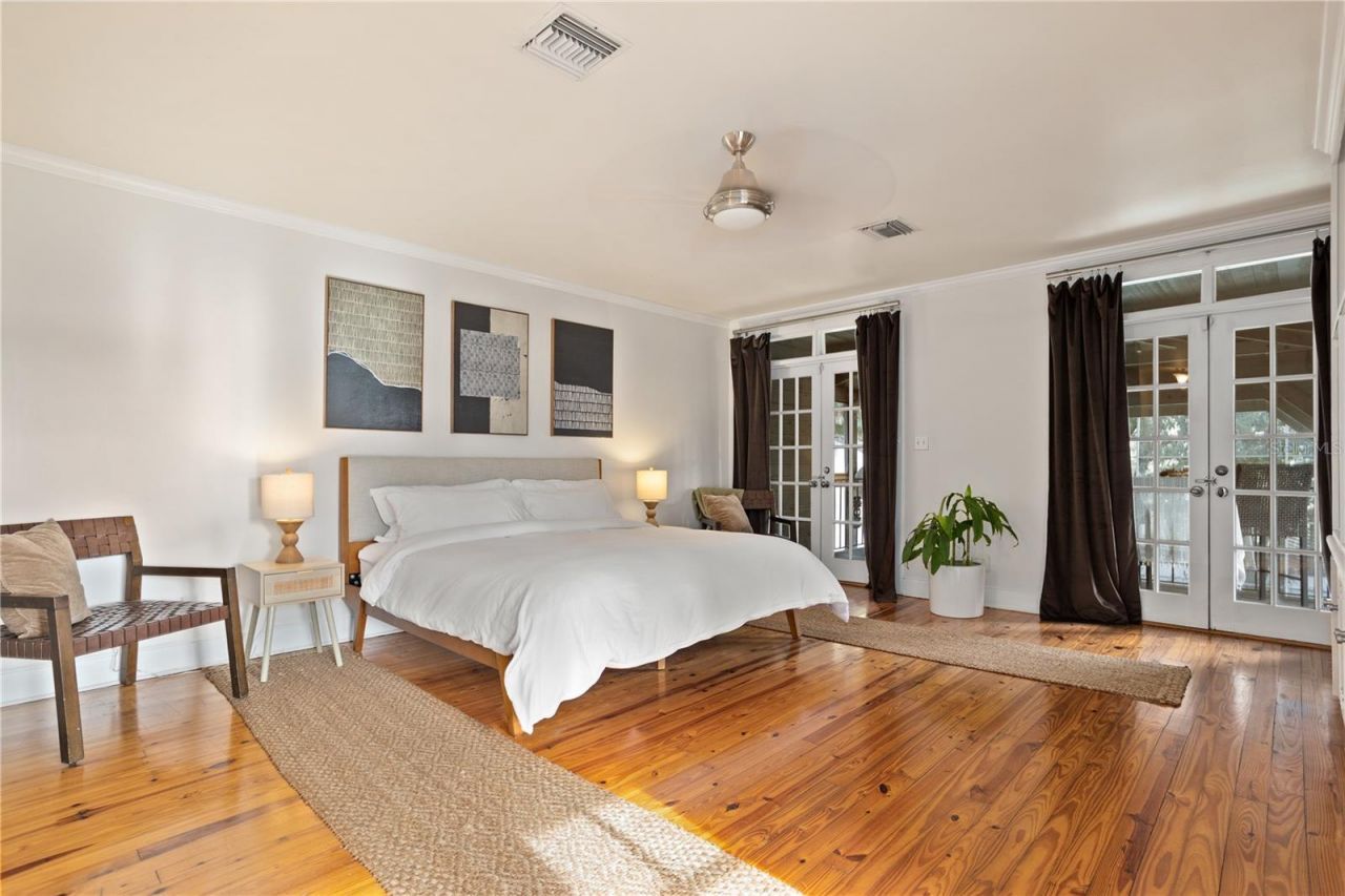 210 Phillips Place, Orlando, FL 32806 Photo