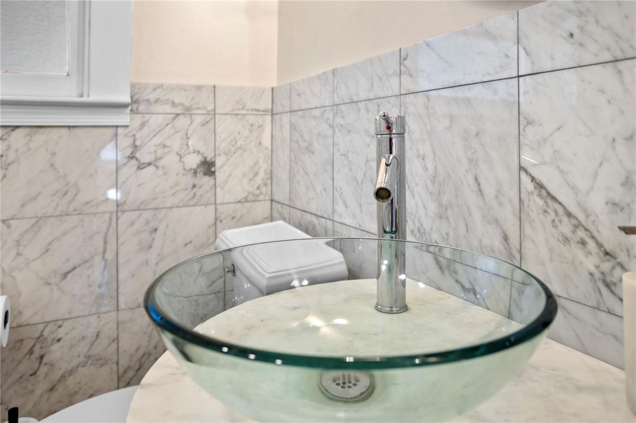 210 Phillips Place, Orlando, FL 32806 Photo