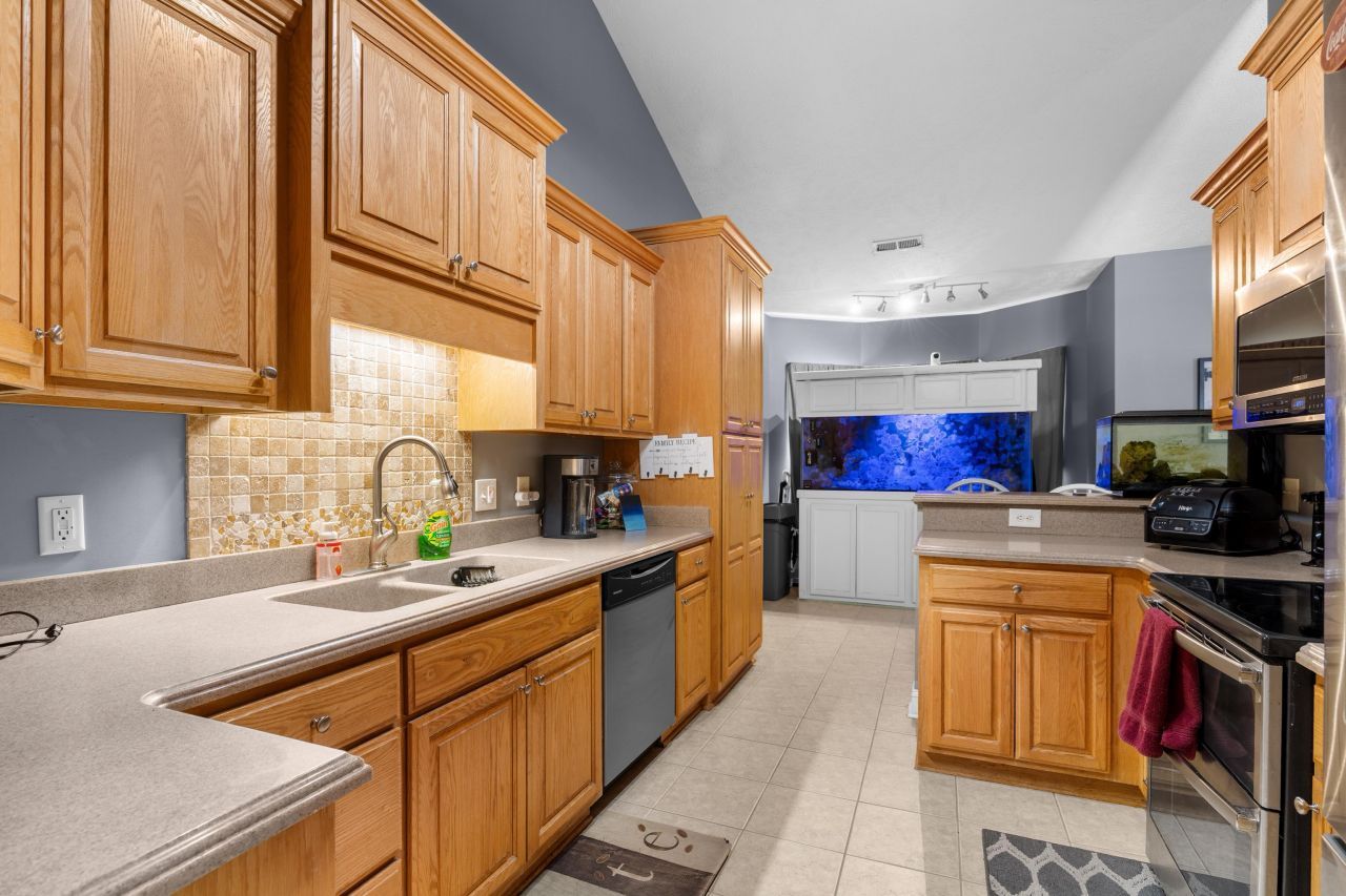 752 Lalton Dr. Photo 17